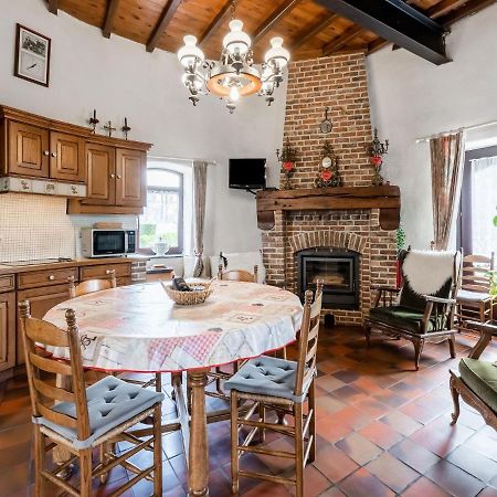 Stunning Holiday Home In Oombergen With Terrace And Garden Zottegem Zewnętrze zdjęcie