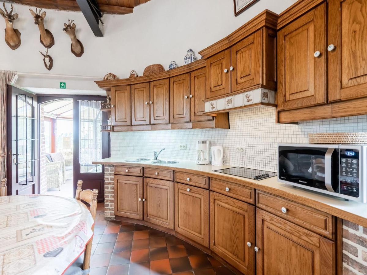 Stunning Holiday Home In Oombergen With Terrace And Garden Zottegem Zewnętrze zdjęcie