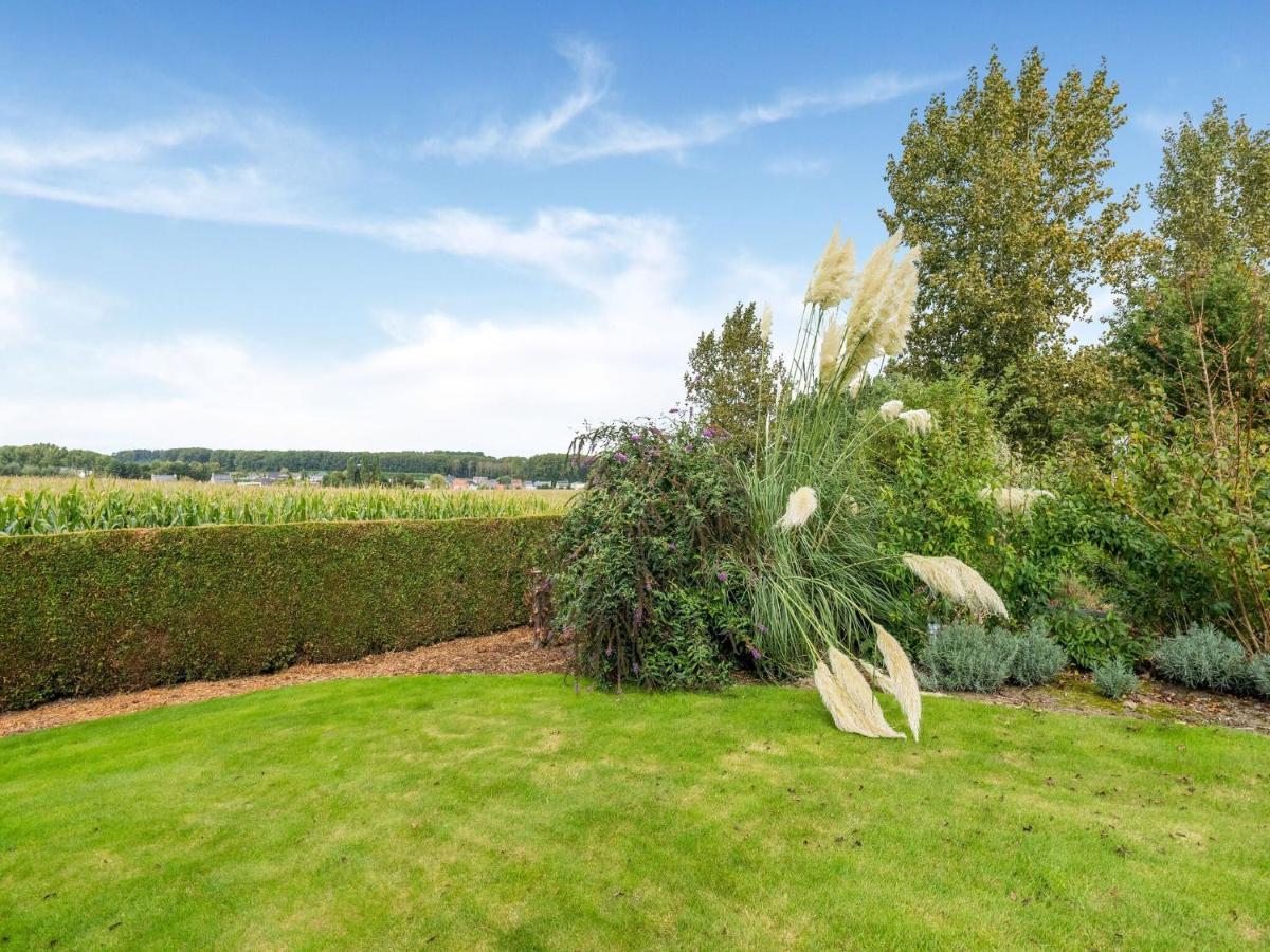 Stunning Holiday Home In Oombergen With Terrace And Garden Zottegem Zewnętrze zdjęcie