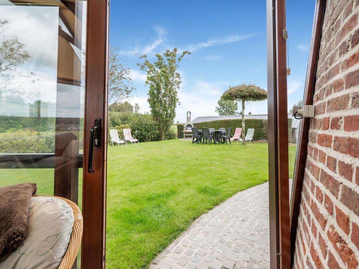 Stunning Holiday Home In Oombergen With Terrace And Garden Zottegem Zewnętrze zdjęcie