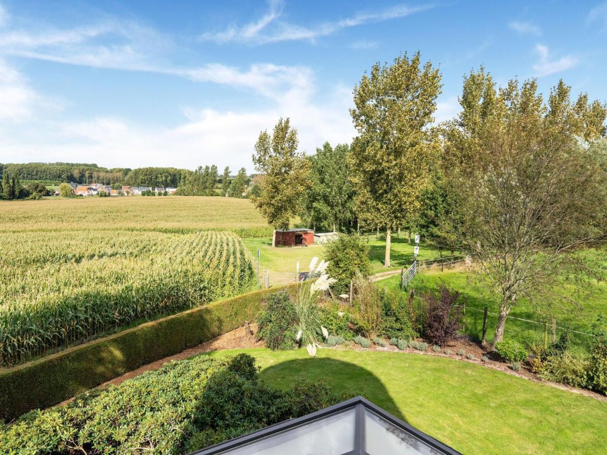 Stunning Holiday Home In Oombergen With Terrace And Garden Zottegem Zewnętrze zdjęcie